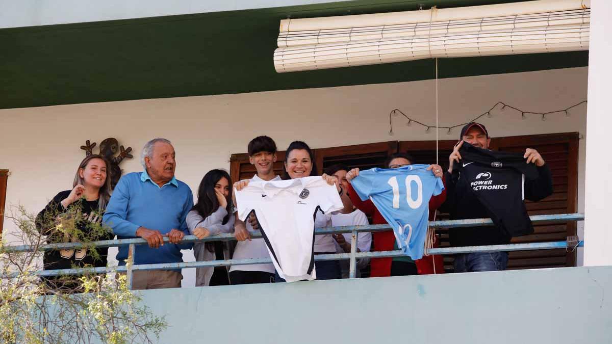 Imágenes de la celebración en casa de la UD Ibiza