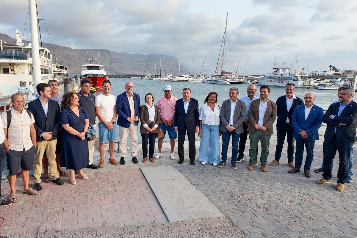 Visita del ministro de Agricultura, Pesca y Alimentación, Luis Planas, a La Graciosa