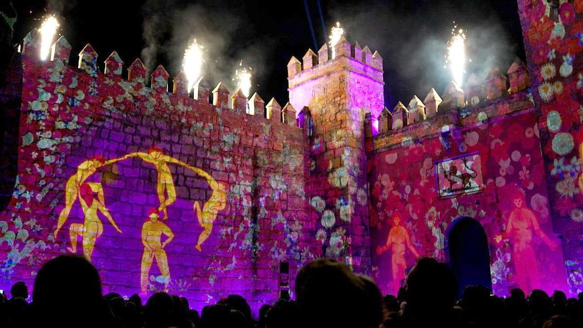 VÍDEO | Los costes del 'mapping' por el aniversario de la boda de Carlos V en el Alcázar
