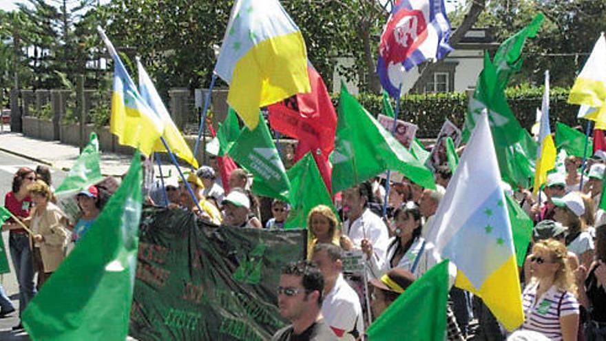 Imagen de archivo de una manifestación convocada por Intersindical Canaria.  LA PROVINCIA/DLP