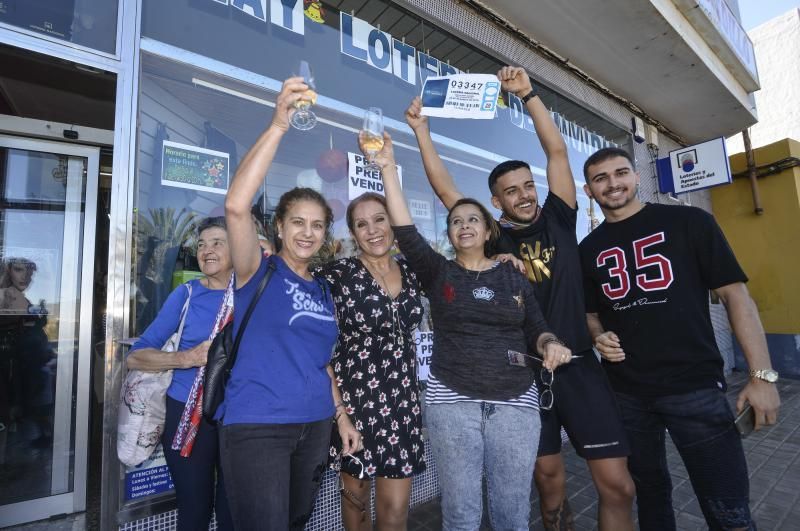 22/12/2018 SARDINA DE GÁLDAR. Lotería de Navidad, boleto premiado con el Gordo de Navidad. FOTO: J. PÉREZ CURBELO  | 22/12/2018 | Fotógrafo: José Pérez Curbelo