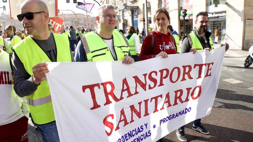 La huelga de las ambulancias que iba a empezar el jueves se aplaza al mes de agosto