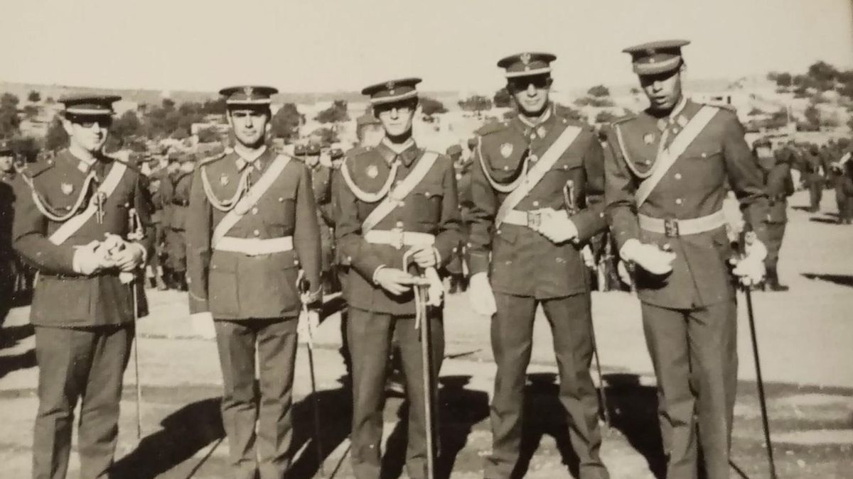 El expresidente del Gobierno Felipe González, el primero a la derecha, en el CIR de Cáceres.