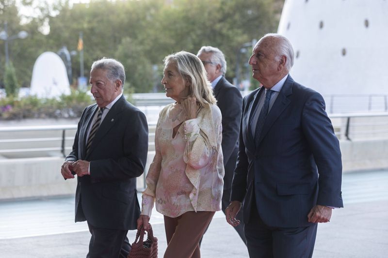 Todos los invitados a la gala de la Noche de la Economía Valenciana