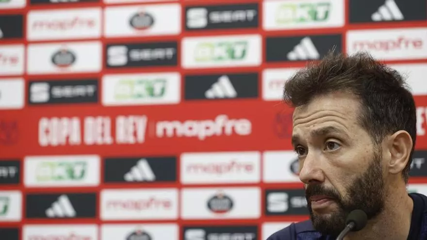 Corberán espera "un ambiente muy especial" ante el Athletic en Mestalla