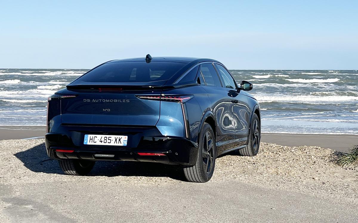 DS, amiral gemisi N8'i 57.000 Euro'dan satışa sunuyor