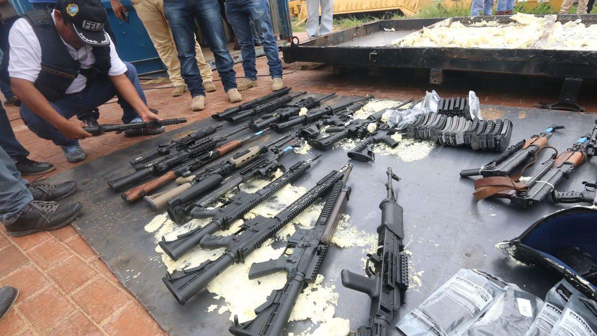 Armas de fuego confiscadas.