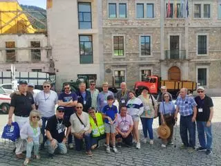 La Concentración de Camiones y Coches Clásicos "Villa de Salas", en imágenes