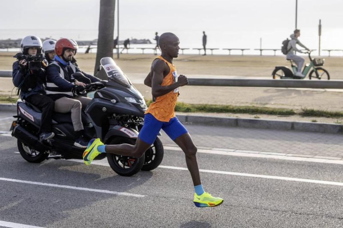 Media Maratón Barcelona 2025: Kiplimo pulveriza el récord del mundo en Barcelona