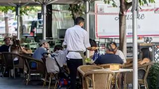 Las ventas del sector servicios repuntan con fuerza en junio hasta el 6,4%