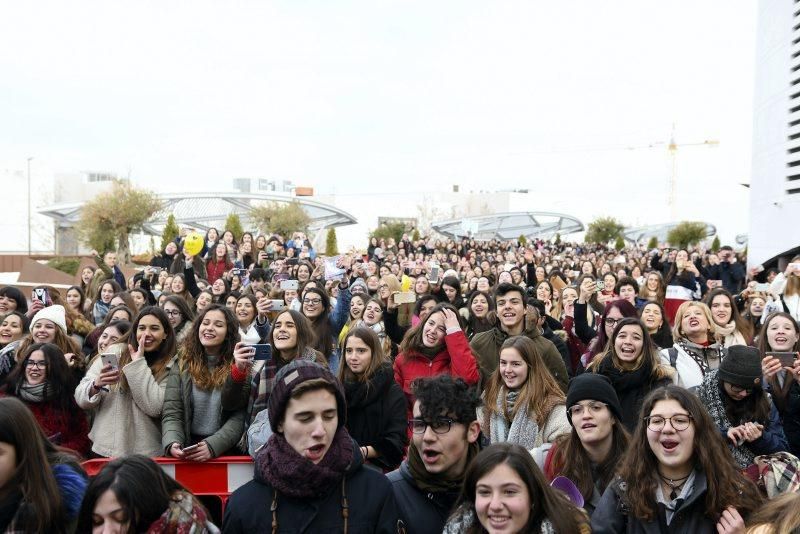 Firma de discos de los exconcursantes de OT en Puerto Venecia