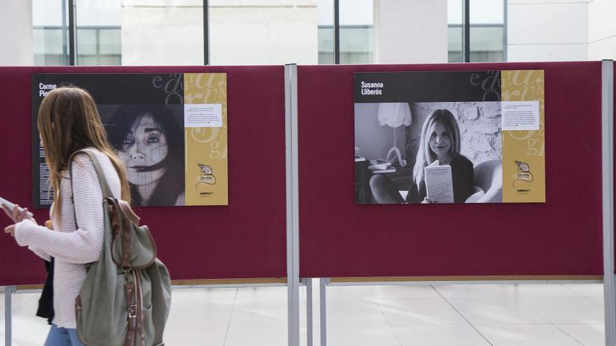 La exposición se ubica en el vestíbulo de la Facultad de Ciencias Sociales y Humanas de la UJI y se podrá visitar hasta el 30 de noviembre.