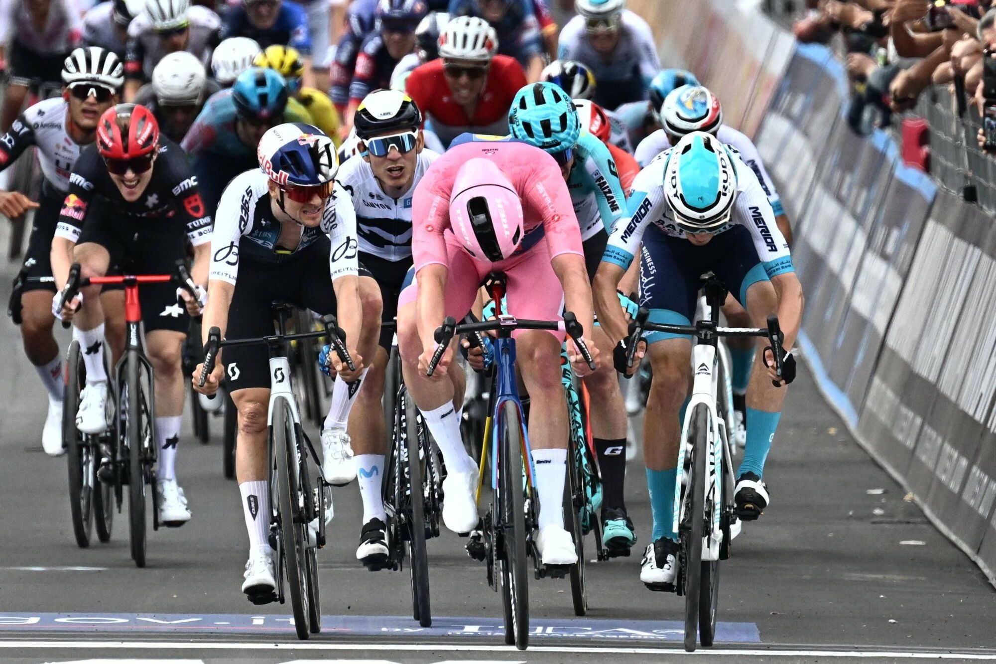 La etapa 5 del Giro de Italia, en imágenes.