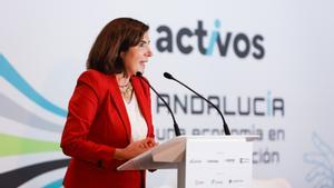 La consejera de Empleo, Empresa y Trabajo Autónomo de la Junta de Andalucía, Rocío Blanco, en la clausura de la jornada Andalucía, una economía en transformación