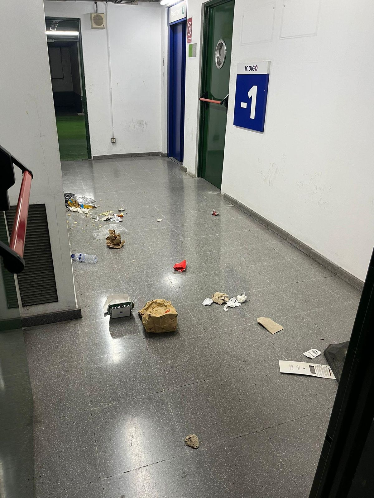 Brutícia a les instal·lacions