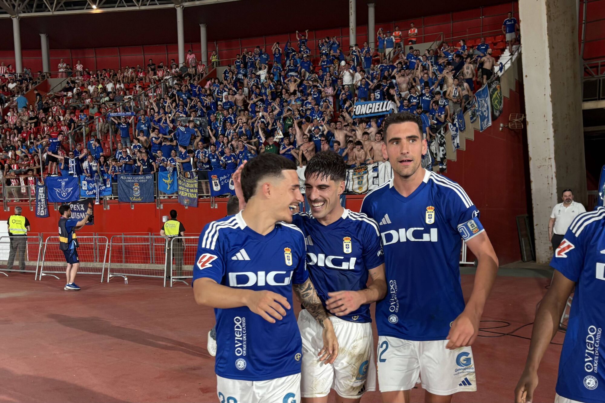 Así fue el primer partido del play-off entre el Almería y el Real Oviedo