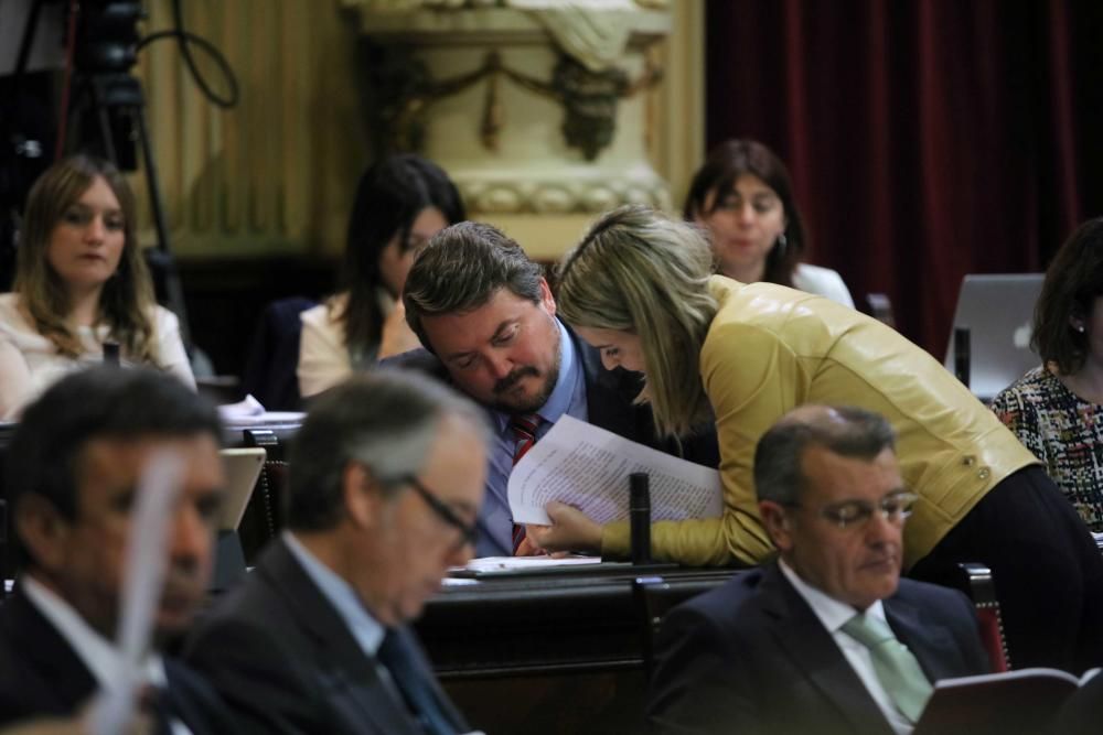 Pleno del Parlament del 26 de abril