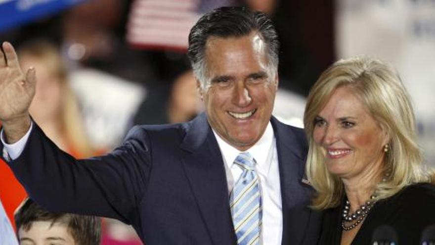 Romney arrasa en las primarias de cinco estados más