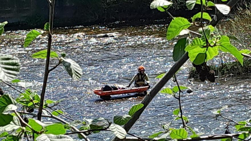Aparece el cadáver de un hombre flotando en un río de Asturias