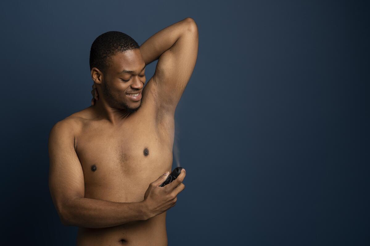 Este es el desodorante unisex más recomendado para el calor: de crema y sin perfumes