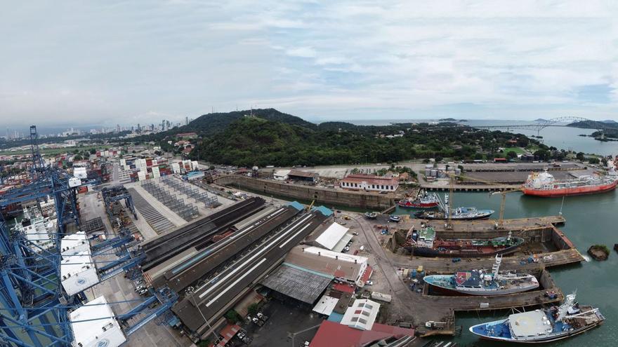 La coruñesa MC Valnera ya acumula más de medio millar de trabajos en el sector portuario