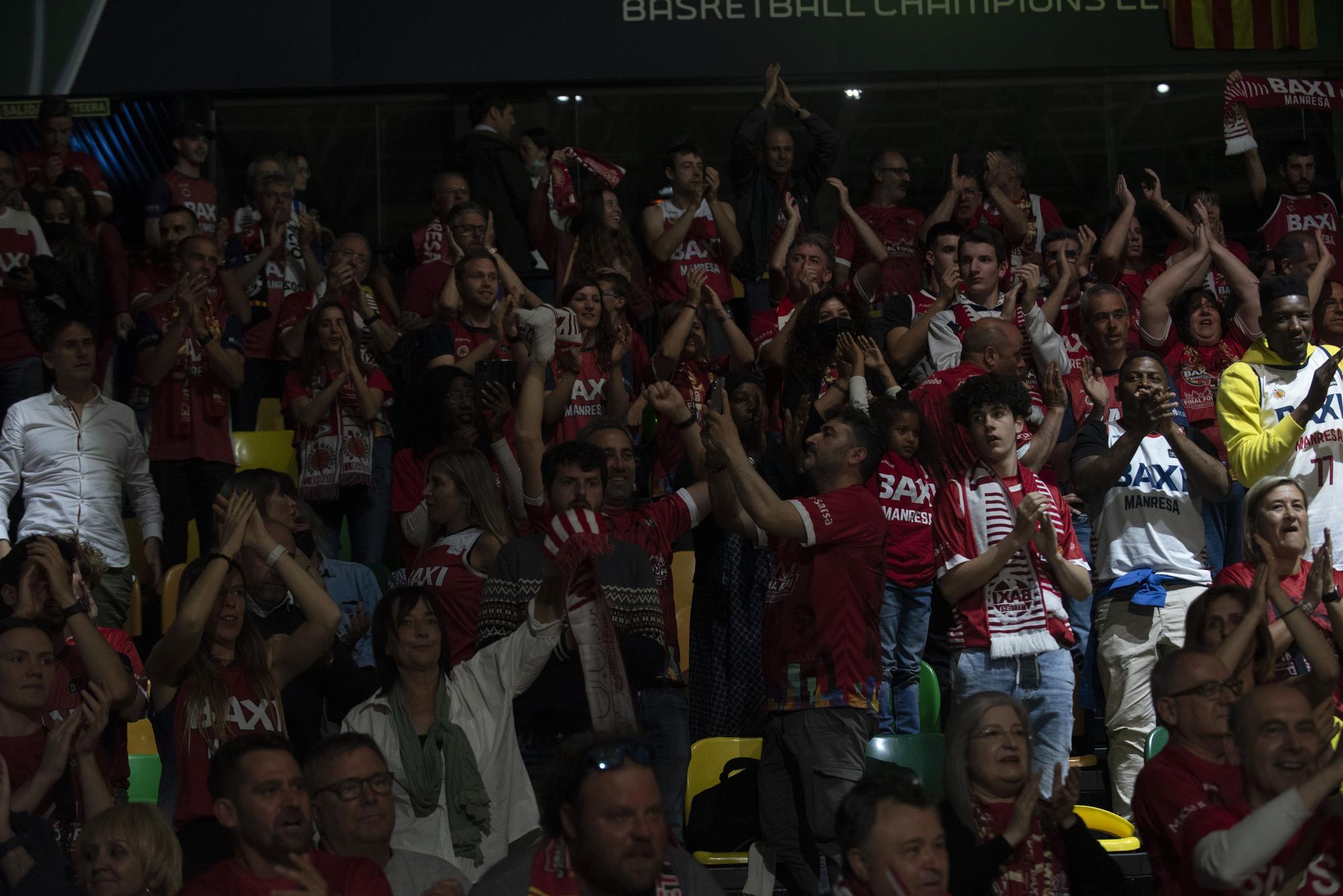 Una afició bolcada dona el seu escalf al Baxi Manresa en la semifinal de la Basketball Champions League