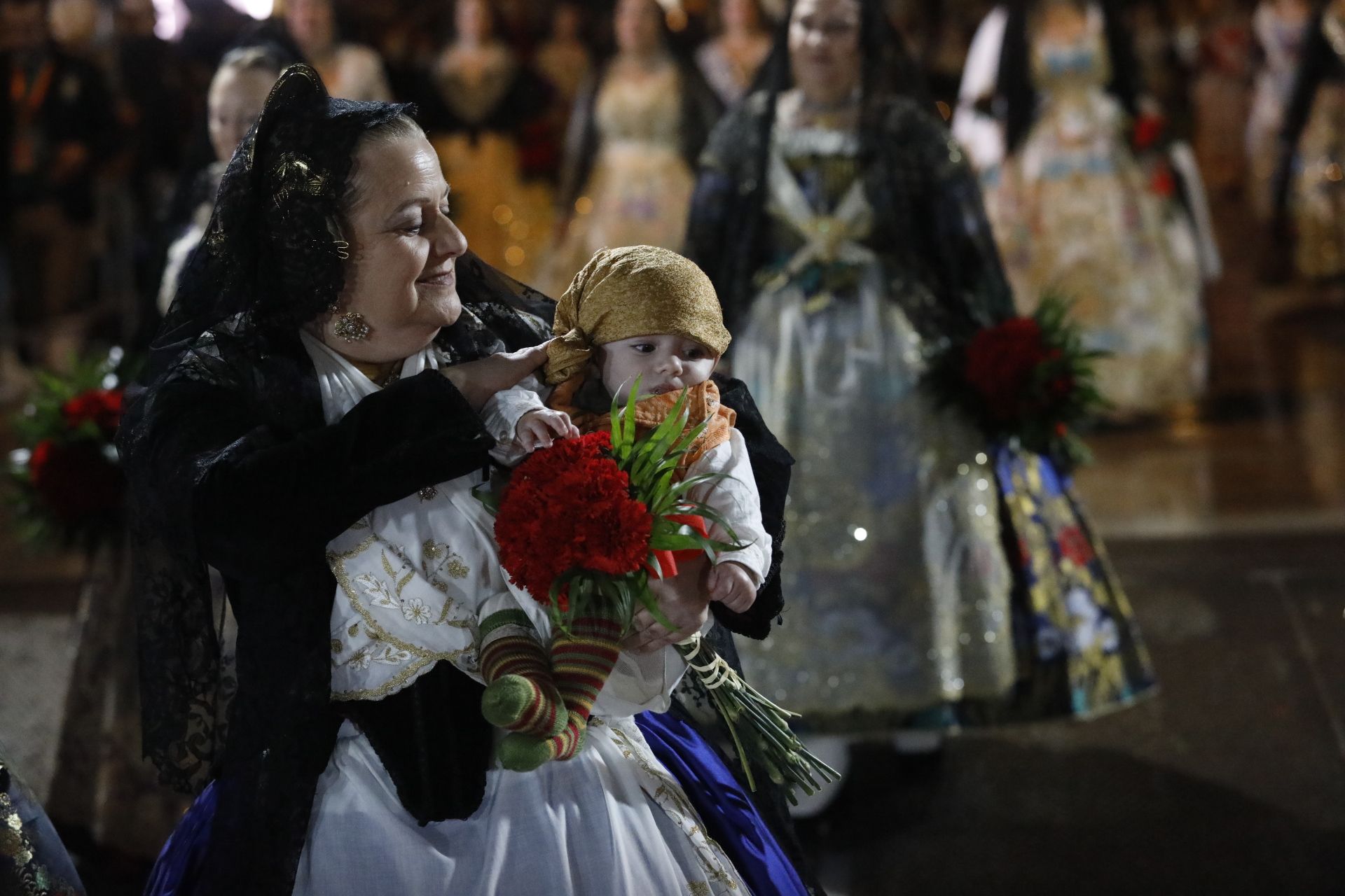 Búscate en el primer día de ofrenda por la calle Quart (entre las 22:00 a las 23:00 horas)