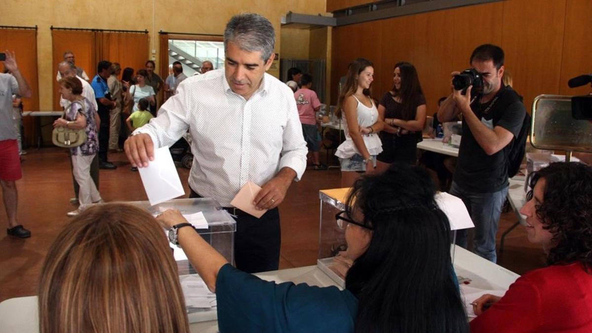 Homs llama a votar para que surja &quot;respuesta catalana&quot; a &quot;malas artes&quot; del PP