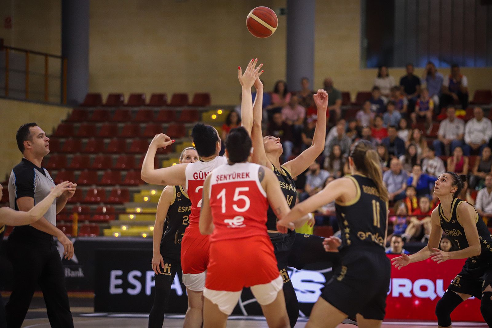 La selección española de baloncesto ante Turquía, en imágenes