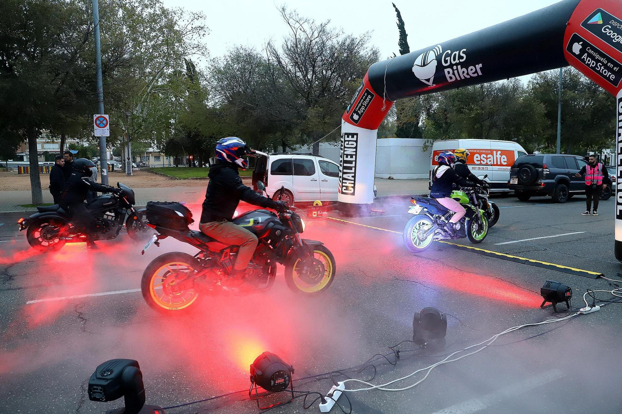 Salida de la XTreme Challenge, el espectáculo de las motos en Córdoba en imágenes