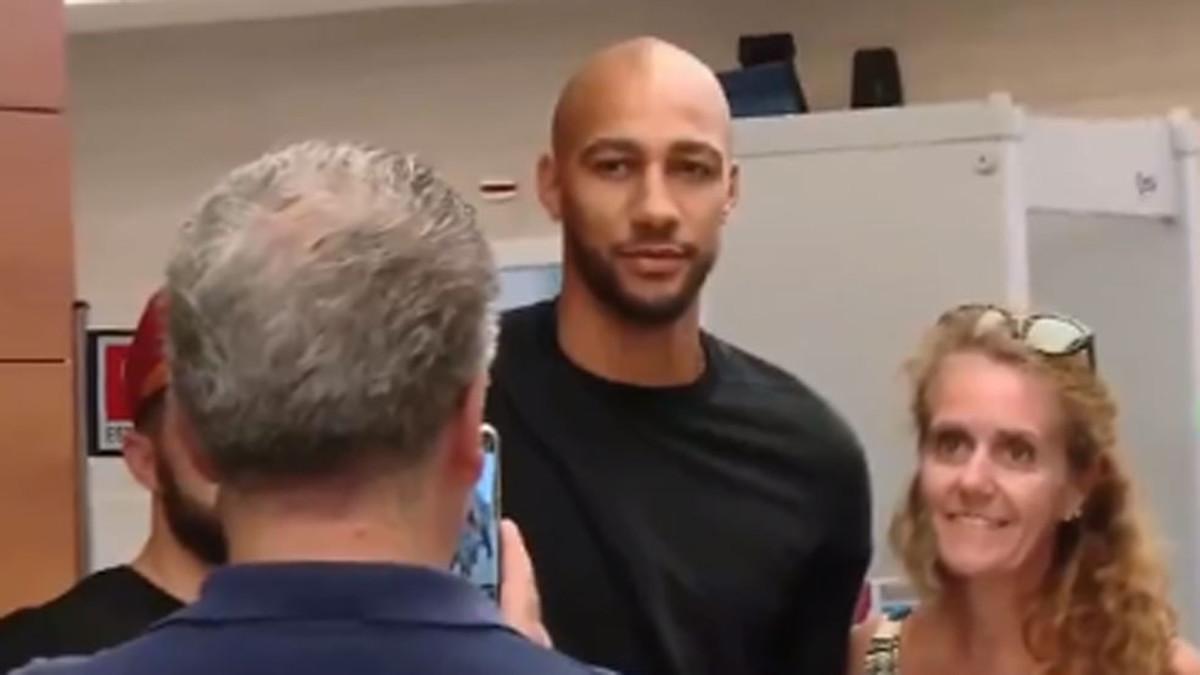 Nzonzi, a su llegada a las instalaciones de la Roma