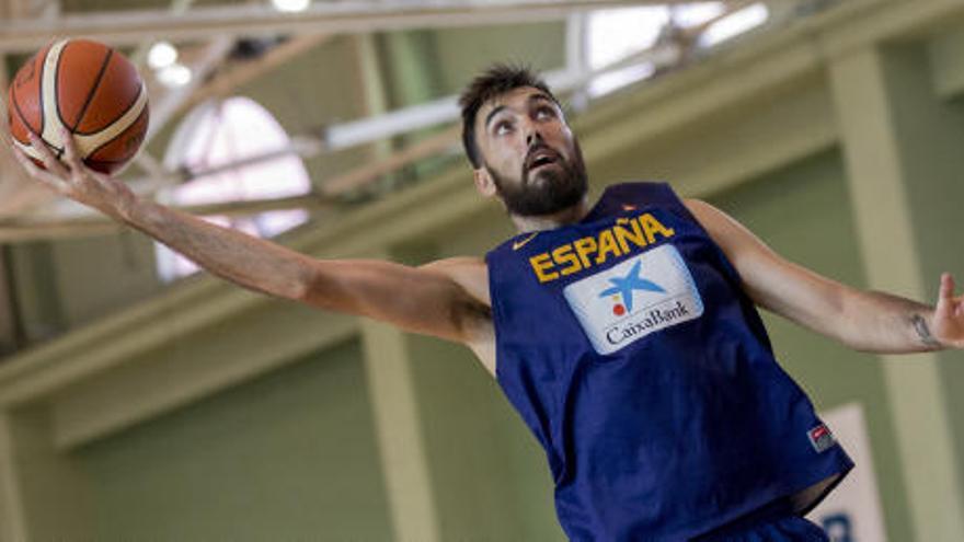 Pierre Oriola, en un entrenamiento con España.