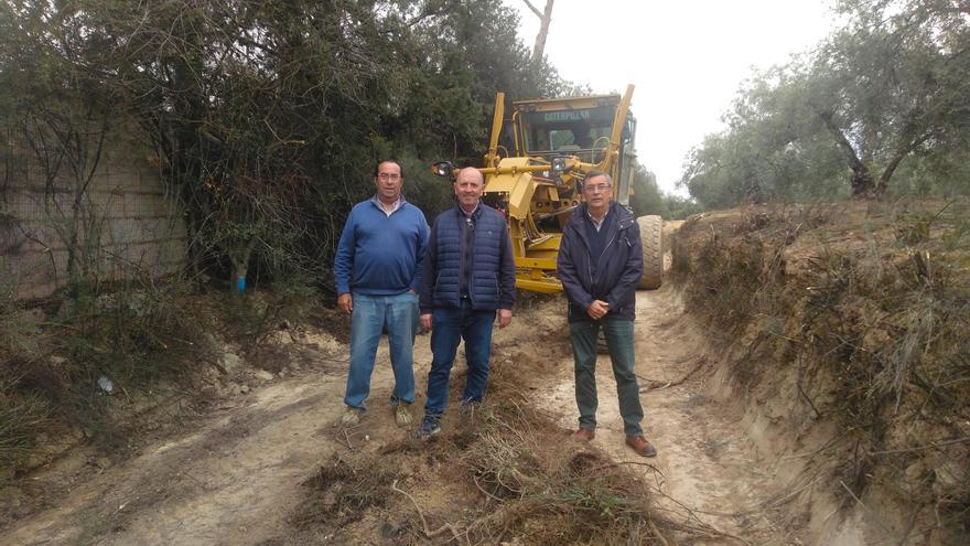 El Ayuntamiento de Aguilar arregla el camino Cañada de la Partera