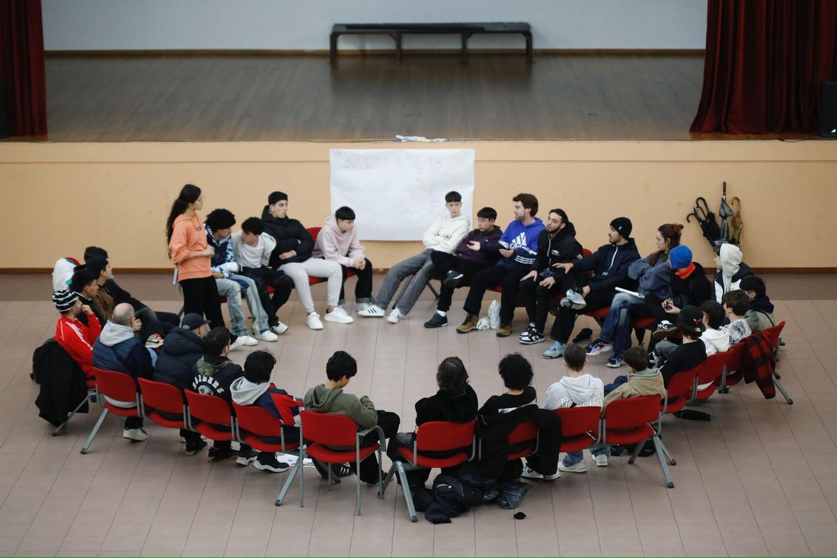 Asamblea participativa en el Centro de Iniciativas Culturales Osio.