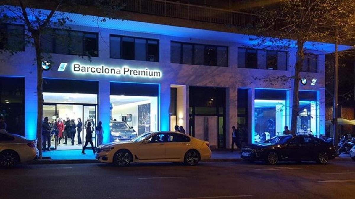 La fachada del nuevo concesionario de Barcelona Premium en la calle Entença, 332