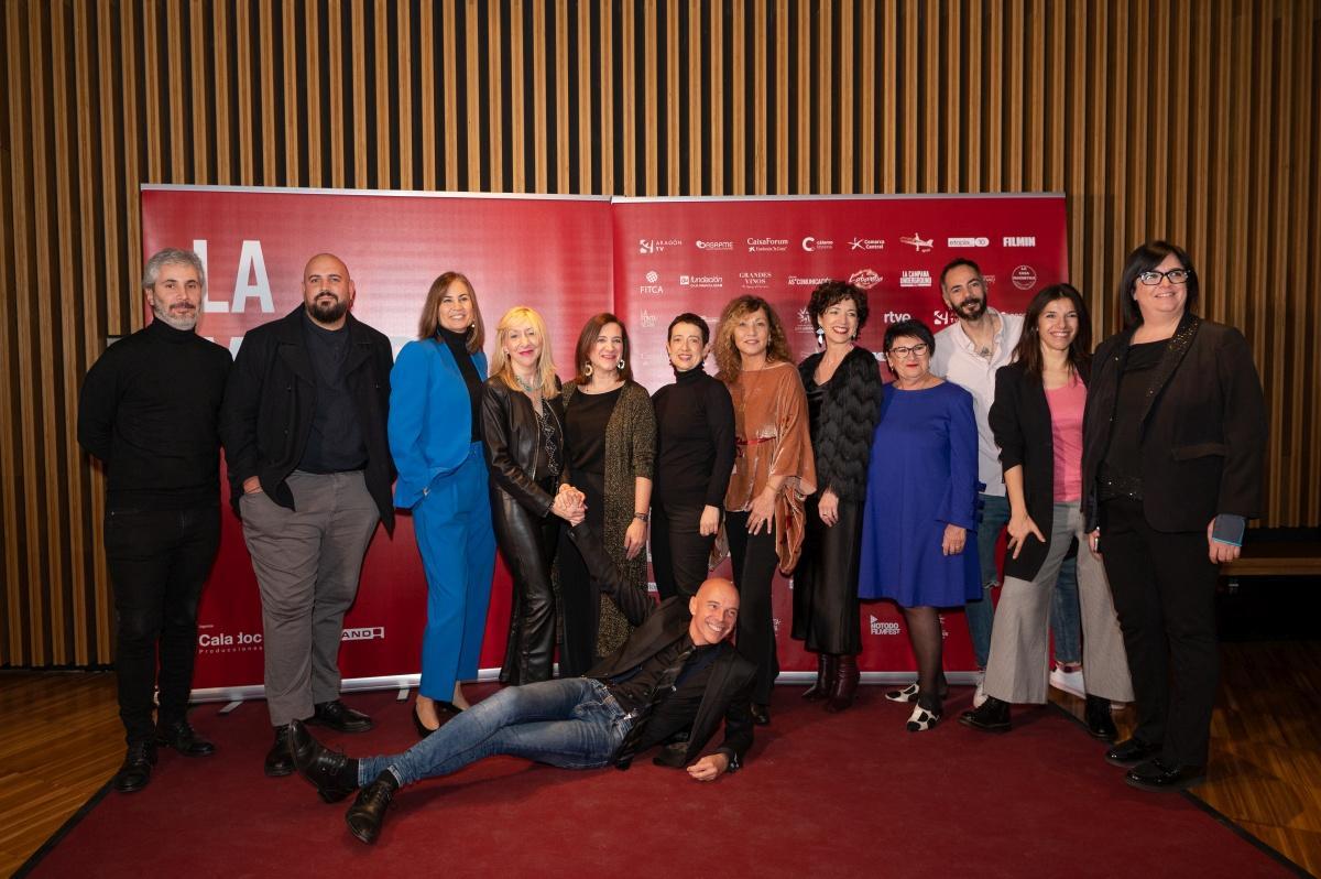 'Photocall' antes de la celebración de la gala de clausura de La Mirada Tabú.