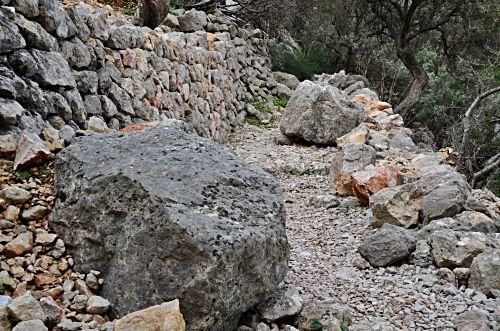 Versteckte Baracken, fast vergessene Geschichten und ganz viel Plackerei: Der Barranc de Biniaraix bei Sóller ist viel mehr als idyllische Wander-Kulisse