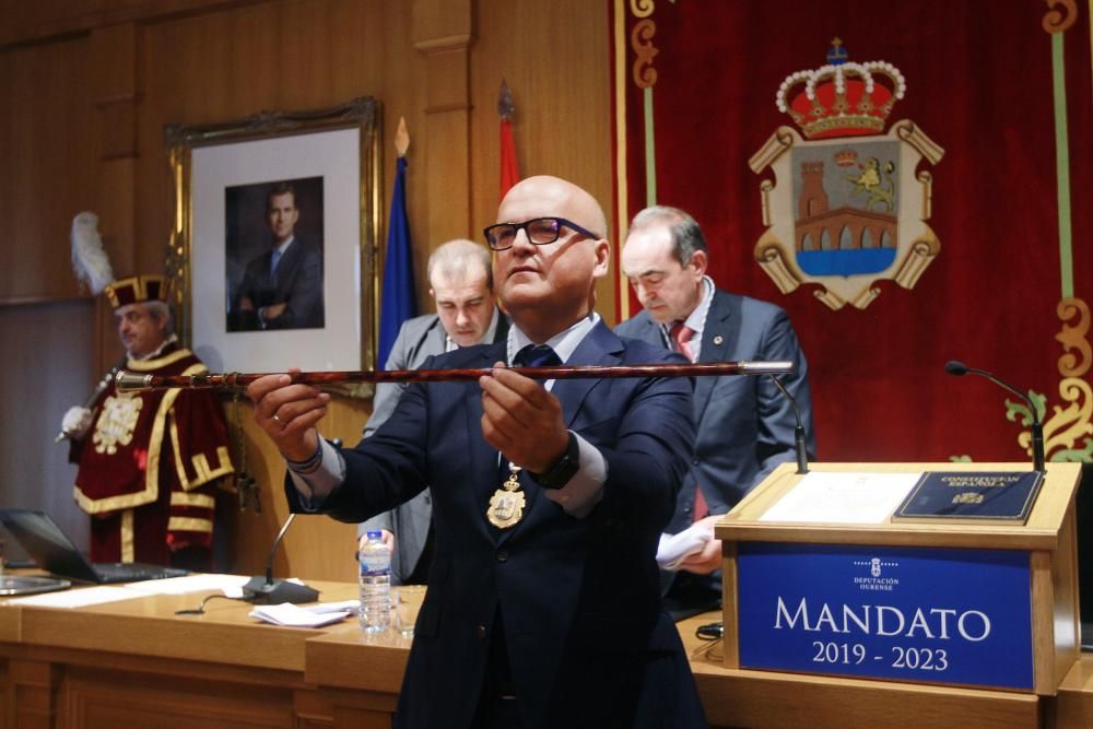 Baltar asumió el bastón de mando de la Diputación