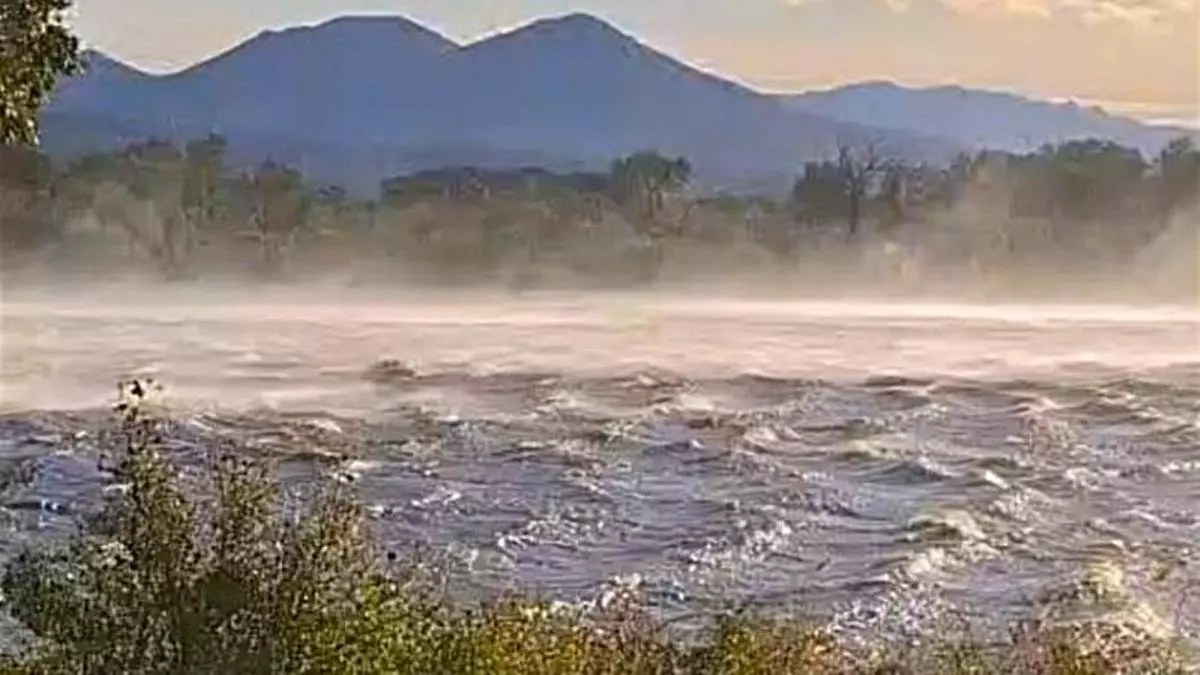 VÍDEO | La tramuntanada genera un fenomen poc habitual en un dels espais més sensibles de l'Empordà