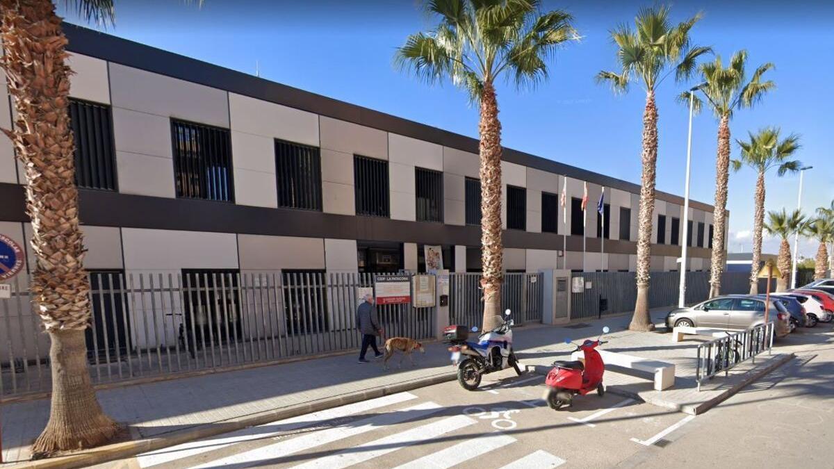 Una imagen del exterior del CEIP La Patacona