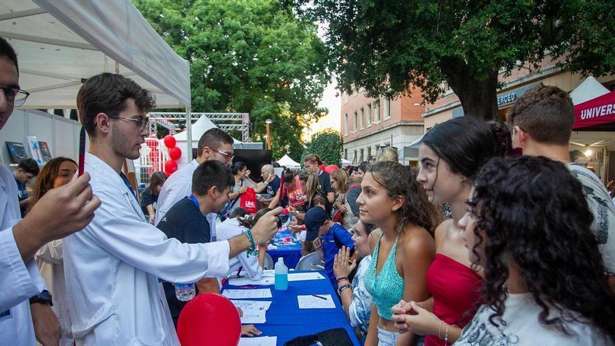 ¿Detectarías una IA? ¿Y un microplástico? Murcia convierte la ciencia en un gran juego este viernes