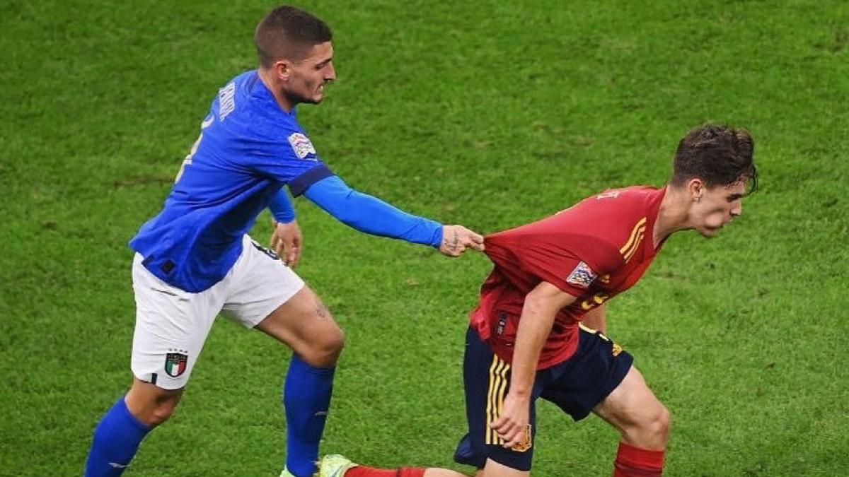 Verratti y Gavi, en el duelo entre Italia y España en la UEFA Nations League del 2021
