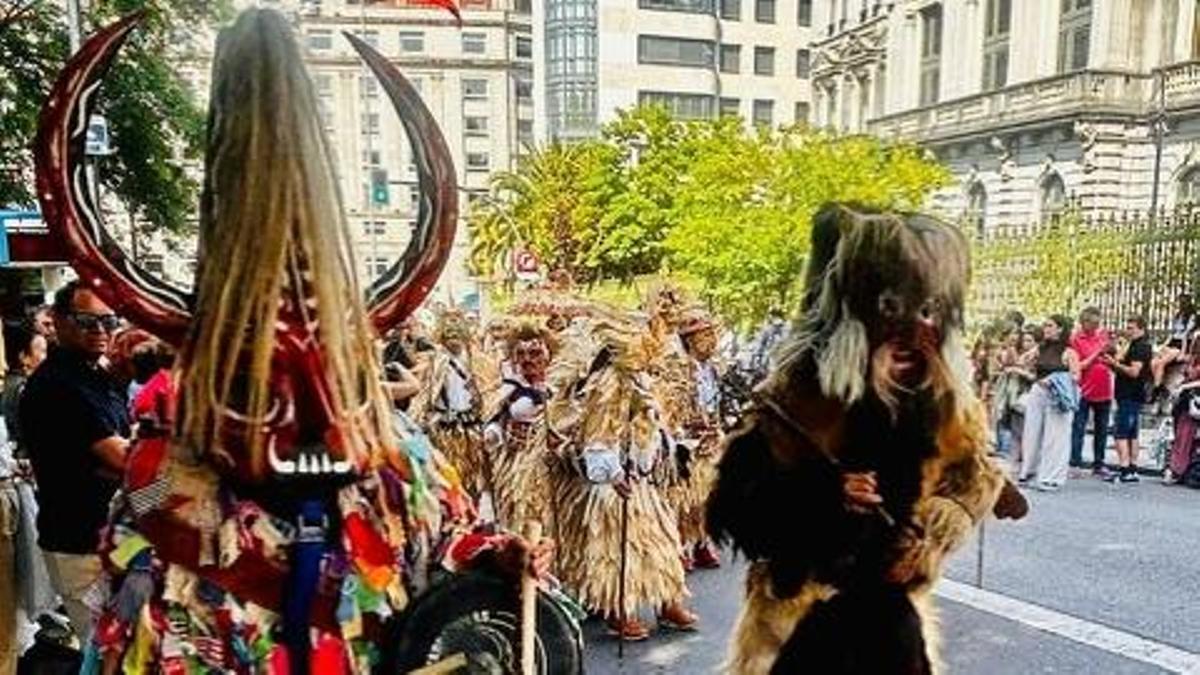 Galería | Jarramplas y Las Carantoñas, en Oviedo