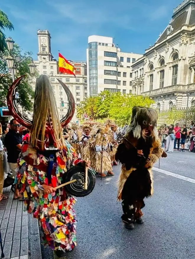 Galería | Jarramplas y Las Carantoñas, en Oviedo