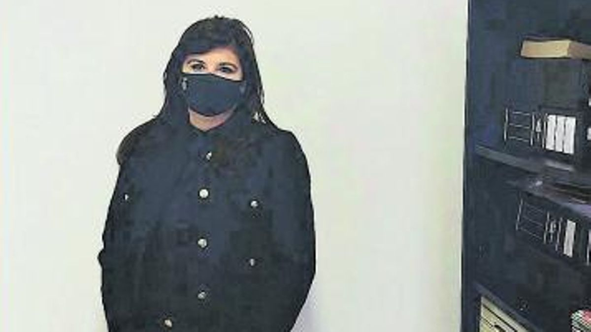 María Isabel Hombrados Mendieta, nueva decana de Psicología y Logopedia, en su despacho