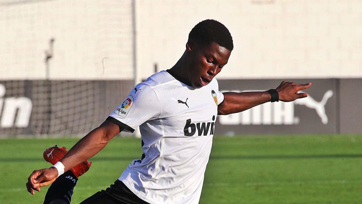 Yunus Musah, en un partido de pretemporada con el Valencia.