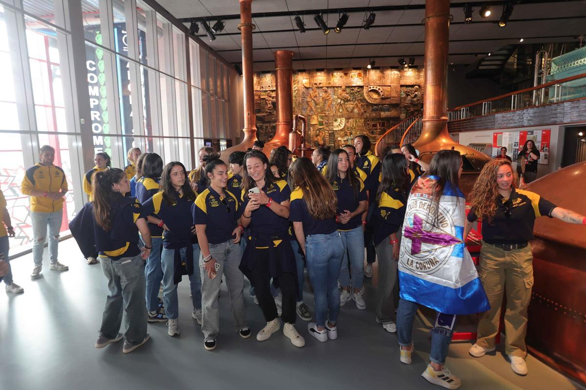 El Dépor Abanca celebra el ascenso en el Museo Estrella Galicia
