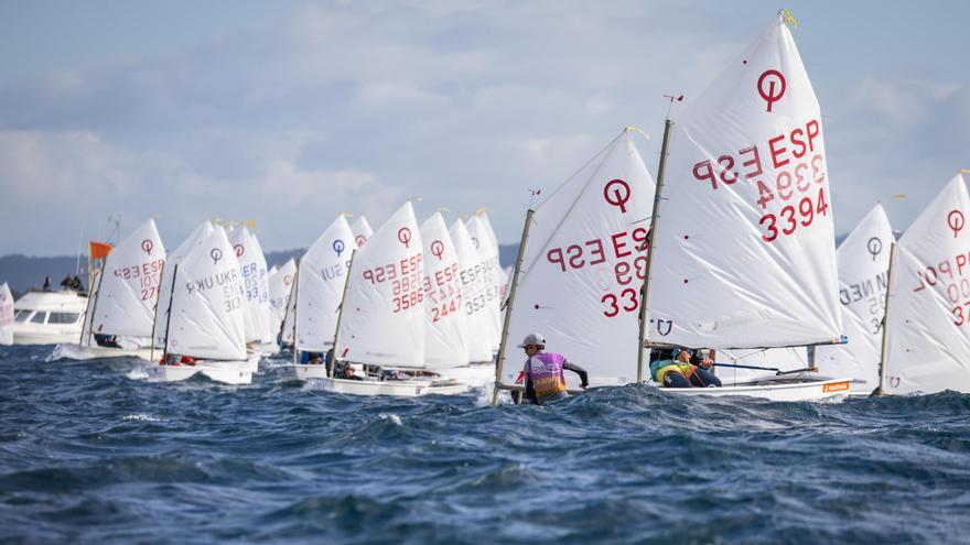 Dani Capa lidera en solitario el 74 ABANCA Ciutat de Palma