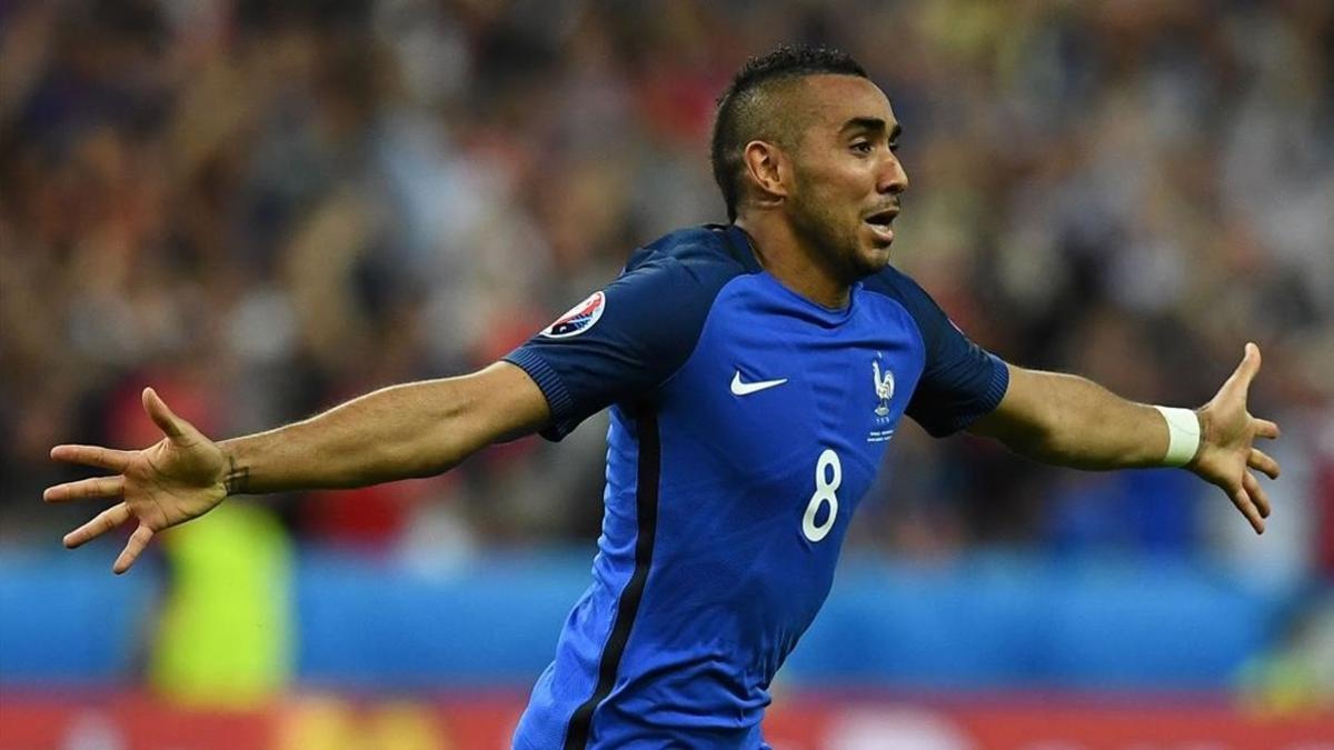rpaniagua34228659 france s forward dimitri payet celebrates after sc160611021601