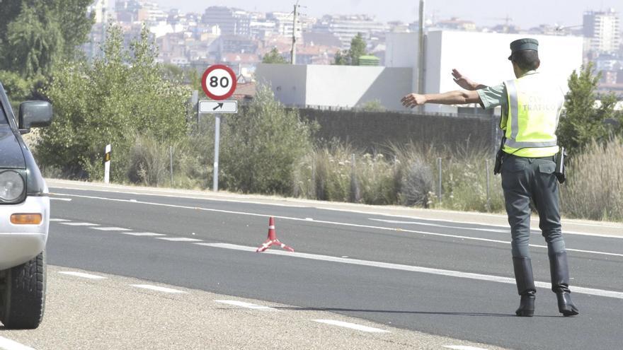 La Junta de Castilla y León renovará la carretera de Pontejos